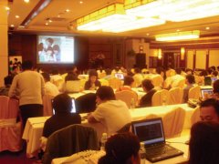 州的拆修市场各个公司都正在宣传本人各方面的